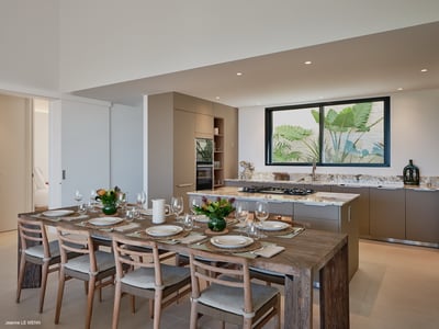 Luxury Villa Photo #17