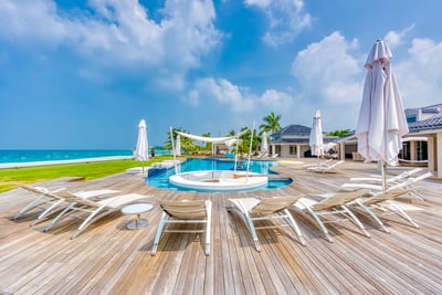 Luxury Villa Photo #9