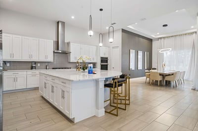 Luxury Villa Photo #22
