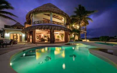 Luxury Villa Photo #4