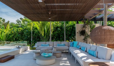 Luxury Villa Photo #8