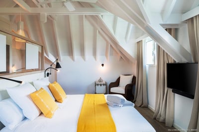 Luxury Villa Photo #33