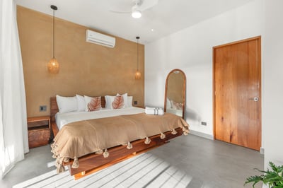 Luxury Villa Photo #51
