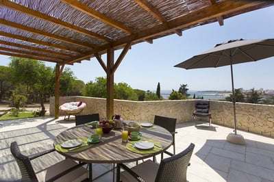 Luxury Villa Photo #15