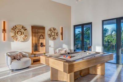 Luxury Villa Photo #28