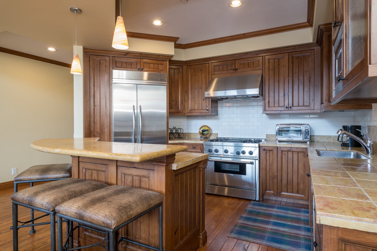 Colonnade Residence 14