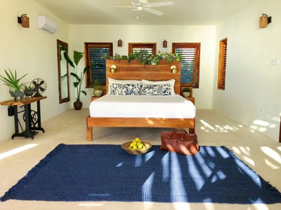 Luxury Villa Photo #18