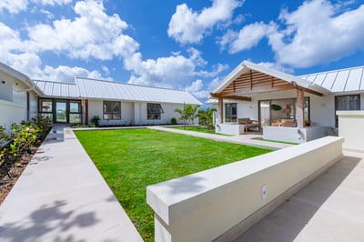 Luxury Villa Photo #31