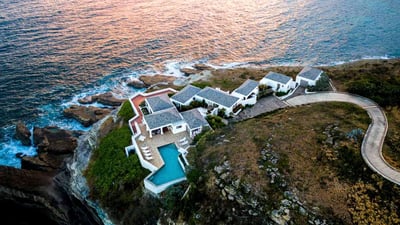 Luxury Villa Photo #3
