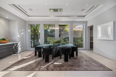 Luxury Villa Photo #9