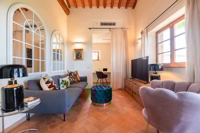 Luxury Villa Photo #19
