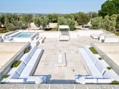 Luxury Villa Photo #8