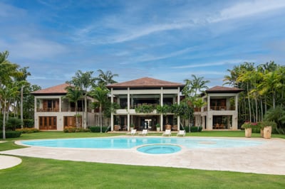 Luxury Villa Photo #7