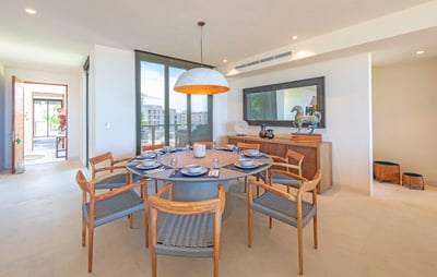 Luxury Villa Photo #10
