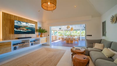 Luxury Villa Photo #24