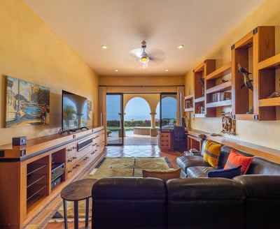 Luxury Villa Photo #52