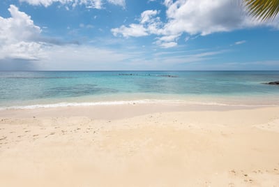 Luxury Villa Photo #6