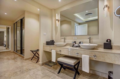 Luxury Villa Photo #19