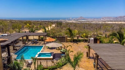 Luxury Villa Photo #35