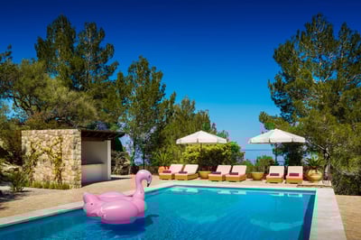 Luxury Villa Photo #7