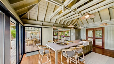 Kitchen & Dining Area