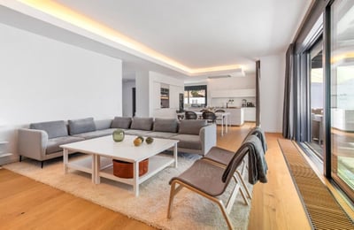 Luxury Villa Photo #19