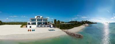 Luxury Villa Photo #8