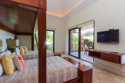 Luxury Villa Photo #31