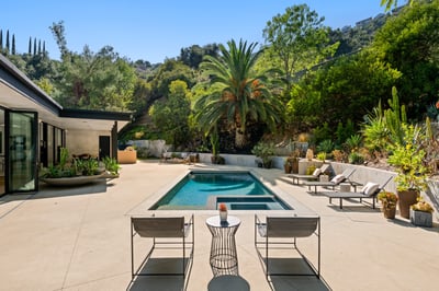 Luxury Villa Photo #18