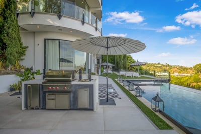 Luxury Villa Photo #10