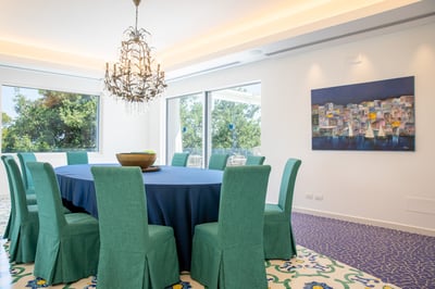 Luxury Villa Photo #12