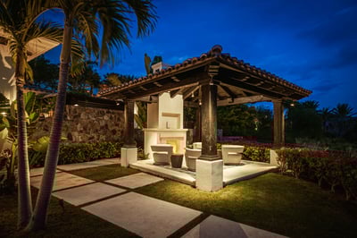 Luxury Villa Photo #16