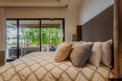 Luxury Villa Photo #49
