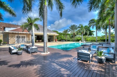 Luxury Villa Photo #3