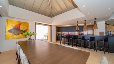Kitchen & Dining Area