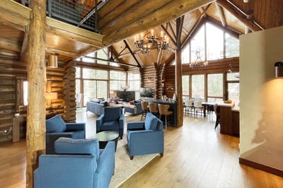 Luxury Villa Photo #2