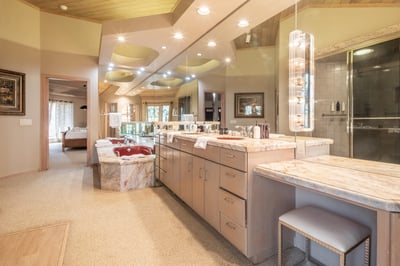 Luxury Villa Photo #38