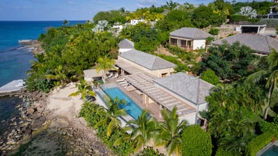 Luxury Villa Photo #3