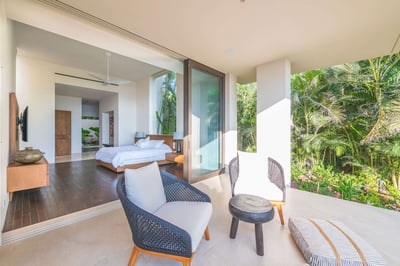 Luxury Villa Photo #24