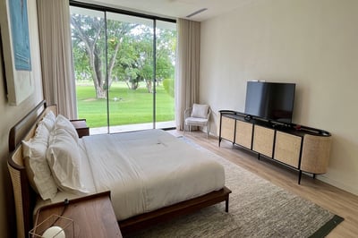 Luxury Villa Photo #35
