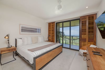 Luxury Villa Photo #23