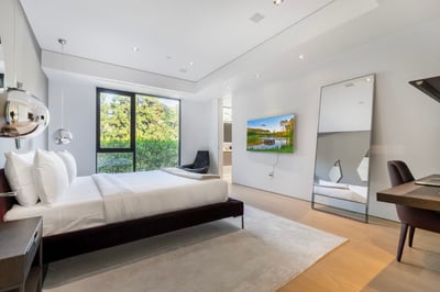 Luxury Villa Photo #49