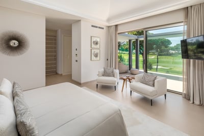 Luxury Villa Photo #29