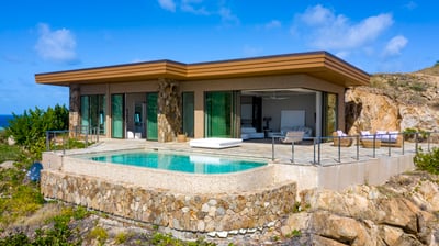 Luxury Villa Photo #3