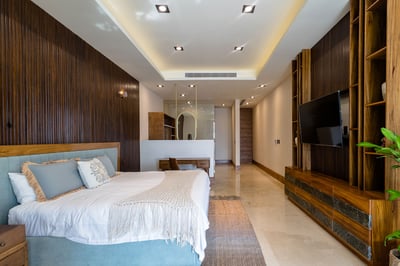Luxury Villa Photo #14