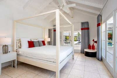 Luxury Villa Photo #21