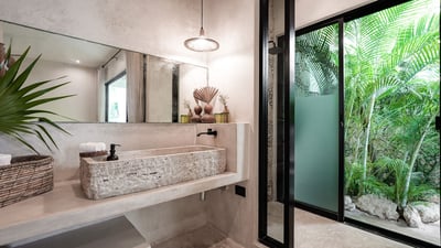 Luxury Villa Photo #47