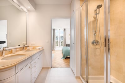 Luxury Villa Photo #17
