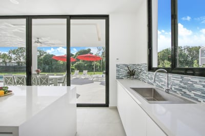 Luxury Villa Photo #39