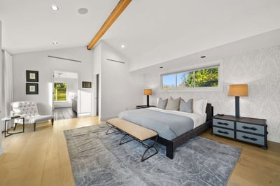 Luxury Villa Photo #36